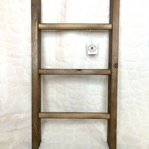 Decocrated Mini Wood Ladder-NWT